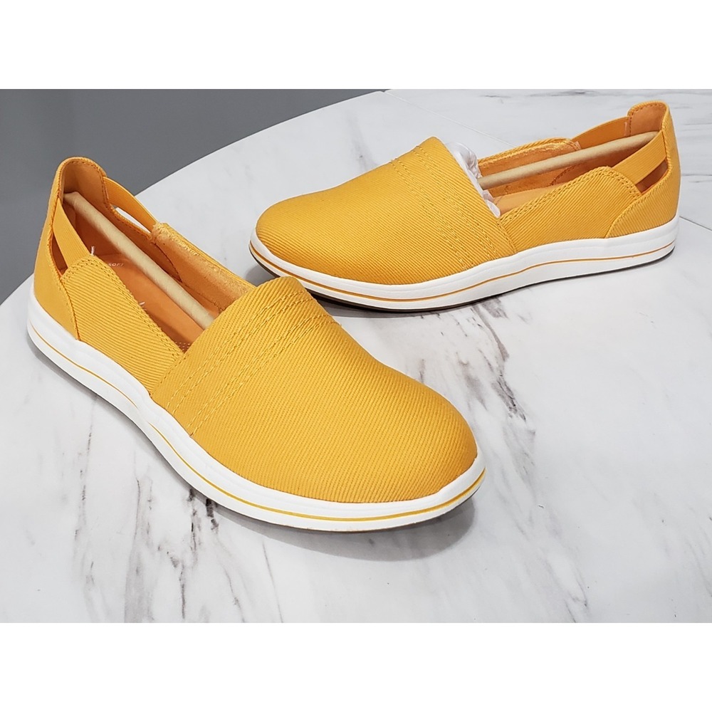 NEW NO BOX 9 NARROW‎ Clarks Breeze Step Slip-on Women's Yellow Canvas Flat Shoes